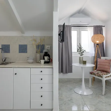 Eraora Lofts & Kefalonia Apartman Lakíthra